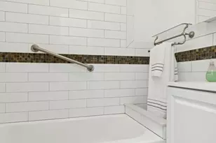 251 Rutland Rd, New York City, NY 11225 - Photo 11