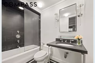 23 E 74th Street #7E, New York City, NY 10021 - Photo 7