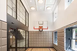 225 W 86th St, New York City, NY 10024 - Photo 9