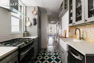 11 W 69th St, New York, NY 10023 - Photo 3