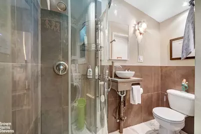 2253 Edsall Avenue, New York City, NY 10463 - Photo 11