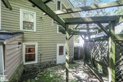 2253 Edsall Avenue, New York City, NY 10463 - Photo 21