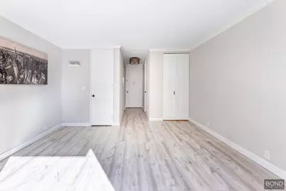 393 W 49th Street #3OO, New York City, NY 10019 - Photo 5