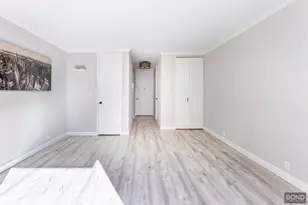 393 W 49th St, New York City, NY 10019 - Photo 5