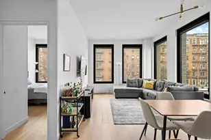 21-21 31st St, New York City, NY 11105 - Photo 7