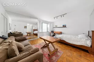 77 W 55th St, New York, NY 10019 - Photo 5