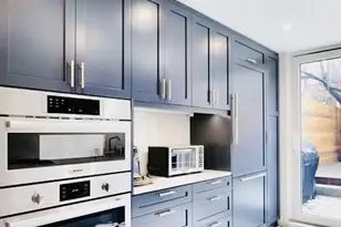 154 Powers St, New York City, NY 11211 - Photo 3