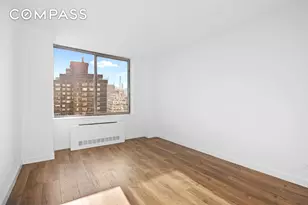 200 E 89th St, New York City, NY 10128 - Photo 3