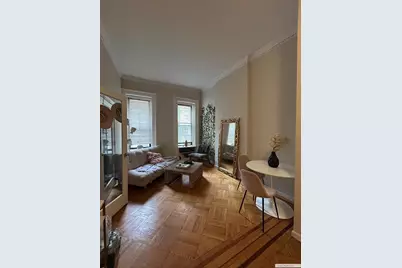 110 E 61st Street #2A, New York City, NY 10021 - Photo 1