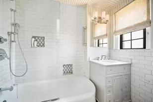 400 E 59th St, New York City, NY 10022 - Photo 13