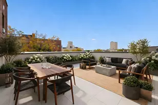 184 Hawthorne St, New York City, NY 11225 - Photo 7