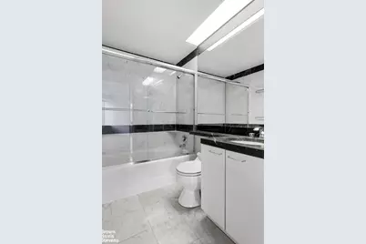 150 W 56th Street #3203, New York City, NY 10019 - Photo 5