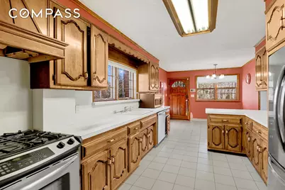 142-15 Newport Avenue, New York City, NY 11694 - Photo 23