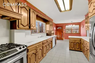 142-15 Newport Ave, New York City, NY 11694 - Photo 23