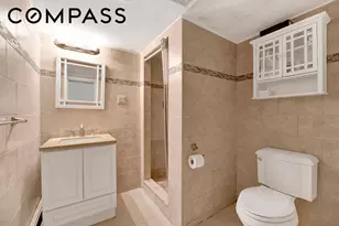 142-15 Newport Ave, New York City, NY 11694 - Photo 37
