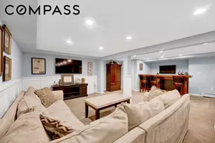 142-15 Newport Ave, New York City, NY 11694 - Photo 35
