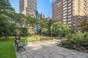 30 W 60th St, New York City, NY 10023 - Photo 9