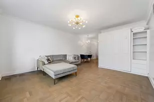 30 W 60th St, New York City, NY 10023 - Photo 3