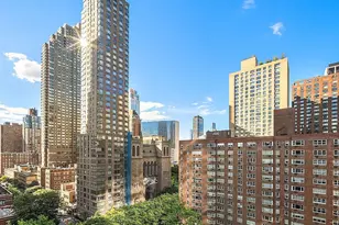 345 W 58th St, New York City, NY 10019 - Photo 17