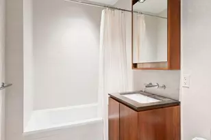 555 W 59th St, New York City, NY 10019 - Photo 9