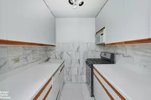 300 E 33rd St, New York City, NY 10016 - Photo 5