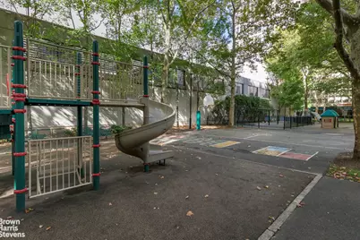 300 E 33rd Street #2LK, New York City, NY 10016 - Photo 9