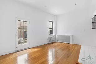 425 E 74th St, New York, NY 10021 - Photo 1