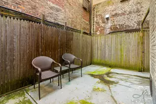 425 E 74th St, New York, NY 10021 - Photo 7