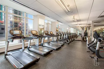 247 W 46th Street #1502, New York, NY 10036 - Photo 11