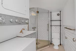 305 E 108th St, New York City, NY 10029 - Photo 9