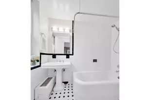 424 E 52nd St, New York City, NY 10022 - Photo 11