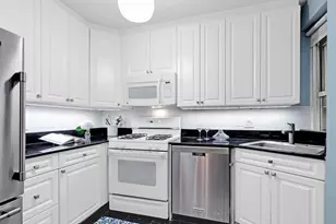 424 E 52nd St, New York City, NY 10022 - Photo 9