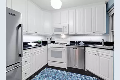 424 E 52nd Street #3A, New York City, NY 10022 - Photo 3