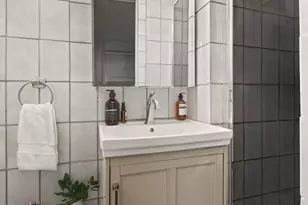 45 W 54th St, New York City, NY 10019 - Photo 7