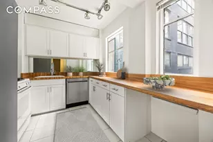 45 W 54th St, New York, NY 10019 - Photo 3