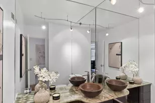 200 Central Park S, New York City, NY 10019 - Photo 11