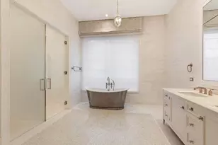 1110 Park Ave, New York City, NY 10128 - Photo 13