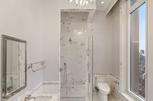 1110 Park Ave, New York City, NY 10128 - Photo 21