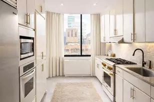 200 E 65th St, New York City, NY 10065 - Photo 7