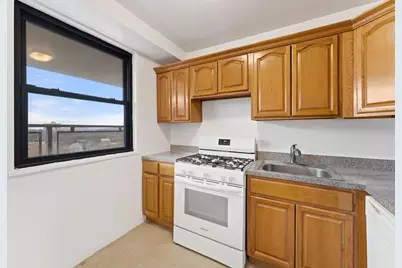 4705 Henry Hudson Parkway W #15G, New York City, NY 10471 - Photo 9