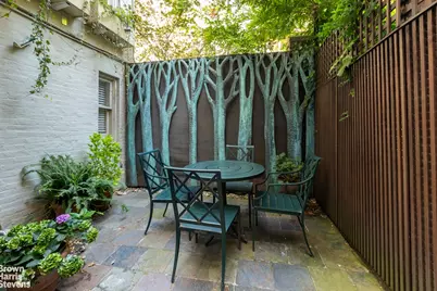 109 E 69th Street, New York City, NY 10021 - Photo 11