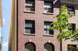 109 E 69th St, New York City, NY 10021 - Photo 1