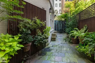 109 E 69th St, New York City, NY 10021 - Photo 9