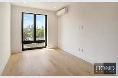 11-07 Welling Court #4C, Astoria, NY 11102 - Photo 3