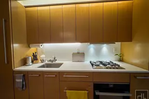 340 E 23rd St, New York City, NY 10010 - Photo 5