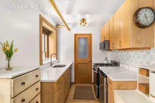 71 Barrow St, New York City, NY 10014 - Photo 5