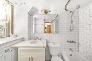 71 Barrow St, New York City, NY 10014 - Photo 7