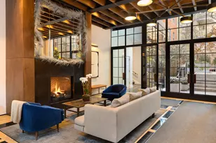 275 W 10th St, New York City, NY 10014 - Photo 11