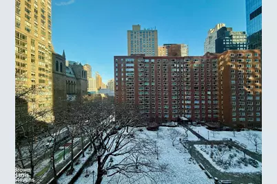 345 W 58th Street #7XY, New York City, NY 10019 - Photo 11