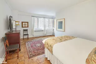 345 W 58th St, New York City, NY 10019 - Photo 5